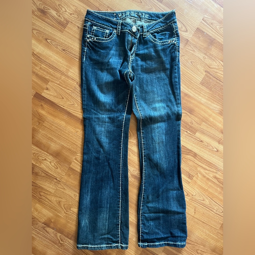 Size 9 - Picture 2 of 3